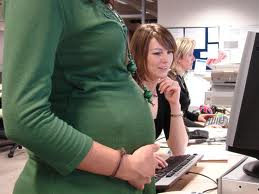 Baja por maternidad