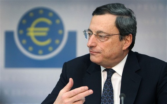 Draghi advierte del aumento de la incertidumbre para la inflación y la pérdida de impulso económico 1