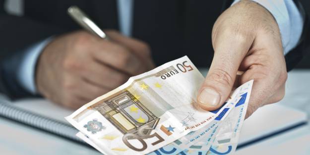 España, entre los siete países de la UE en los que cayeron los salarios reales en 2017 1