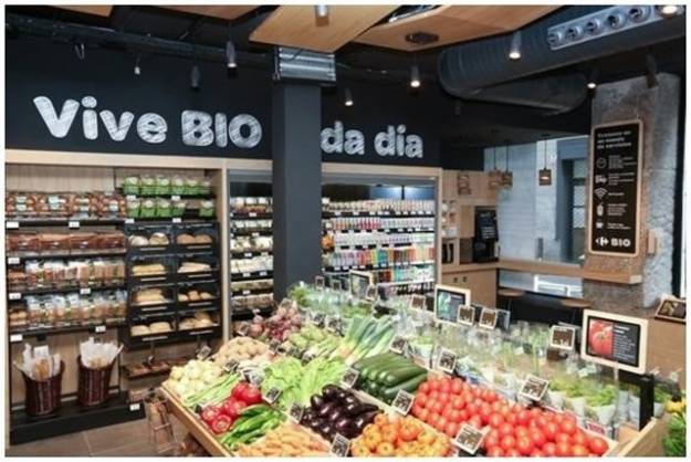 Carrefour lanza un nuevo concepto comercial en España y abre su primera tienda Bio con 1.800 referencias 1