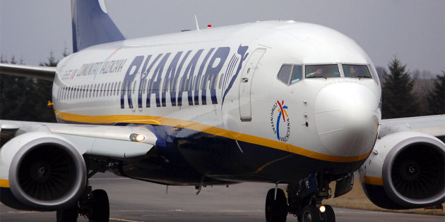 Ryanair lanza una oferta de 250.000 asientos a 9,99 euros 2