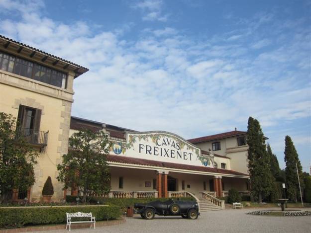 Freixenet podría sacar su sede social fuera de Cataluña 1