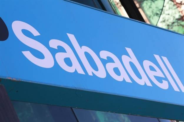 Los bancos catalanes 'pagan' en Bolsa el desafío independentista 1