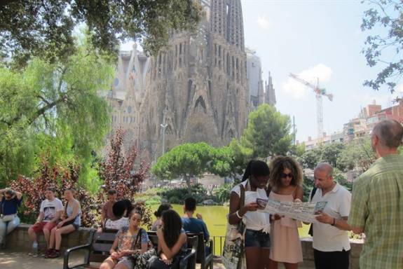 El 'proces' resta 230.000 visitantes y 32 millones de gasto en Cataluña 1