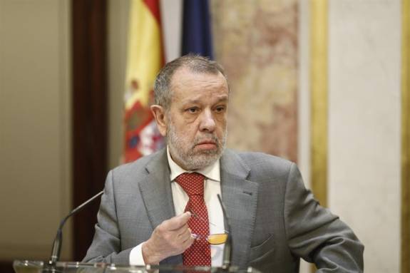 El Defensor del Pueblo afirma que los impuestos "sangran" a los asalariados y a las clases medias españolas 4