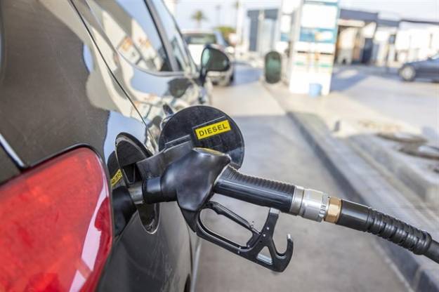 El impuesto al diésel tendrá un impacto de 3,3 euros al mes para un conductor medio 1