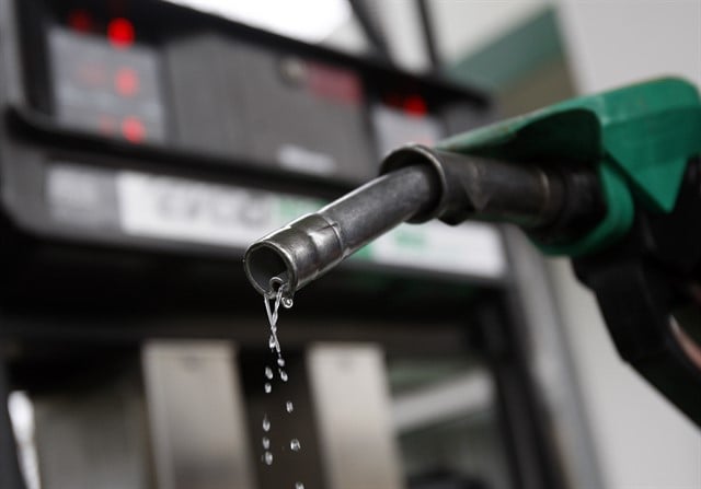 El precio de la gasolina y del gasóleo escala a máximos de finales de 2014 7