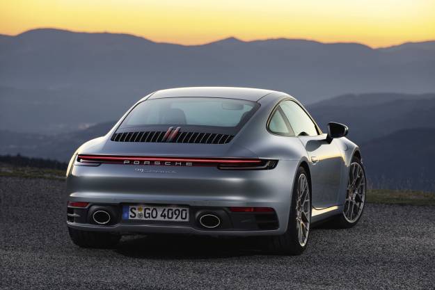 Ya tenemos precio para el nuevo Porsche 911 992: A partir de 138.105€ 18