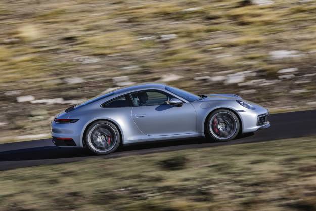 Ya tenemos precio para el nuevo Porsche 911 992: A partir de 138.105€ 17