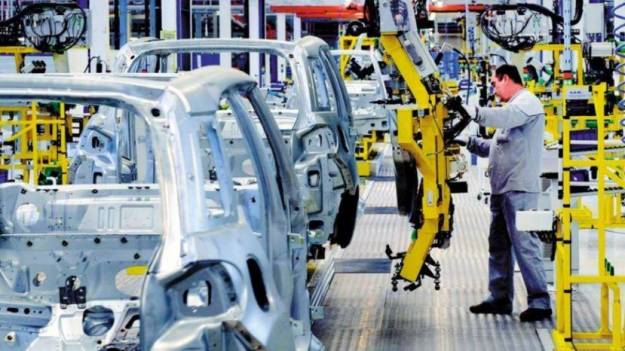 España registró en diciembre la segunda mayor caída de la producción industrial en la UE 1