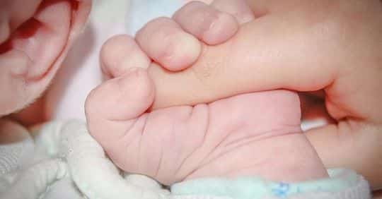 El Gobierno prevé ampliar por decreto ley el permiso de paternidad a 16 semanas 4