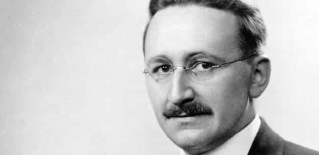 El péndulo se acerca a Hayek 1