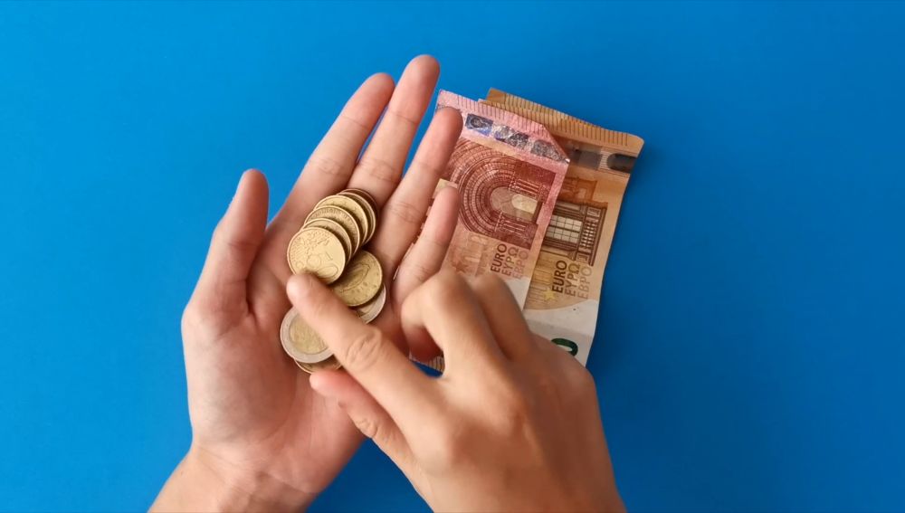 El coronavirus puede augantar hasta cuatro días en los billetes 1