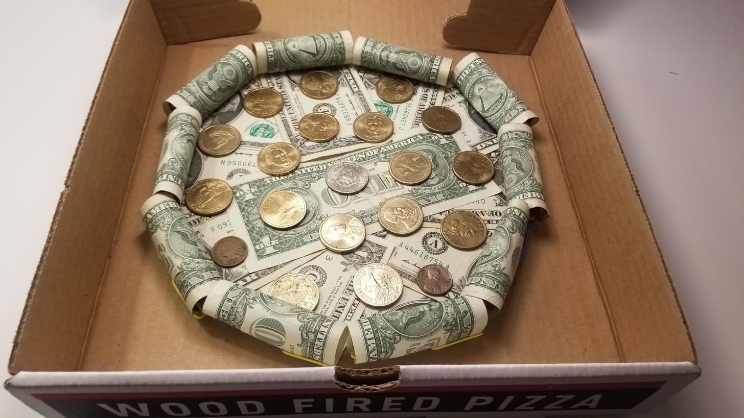El misterio de los negocios de "delivery" y el restaurante que se compra sus propias pizzas 1