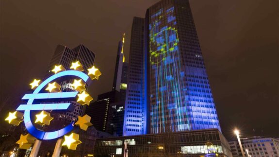 El BCE trabaja en un banco malo ante el volumen de impagados previstos 16