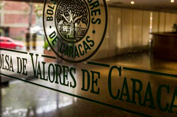 La bolsa de Caracas es la que más ha subido este año y con la que más dinero habrías perdido 1