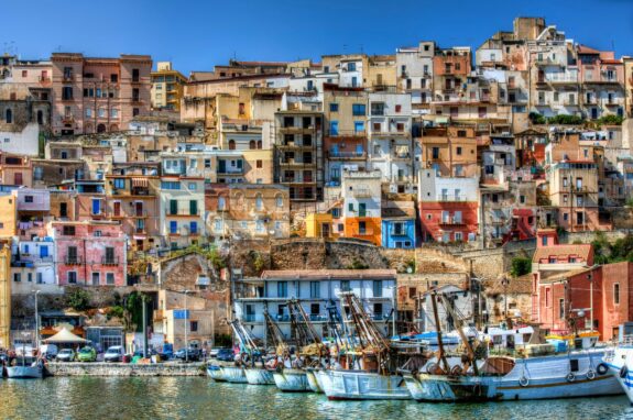 La estrategia italiana de vender casas a un euro 1
