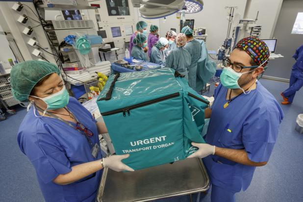 El hospital Vall d'Hebron realiza siete trasplantes en cuatro días, récord en plena pandemia 4