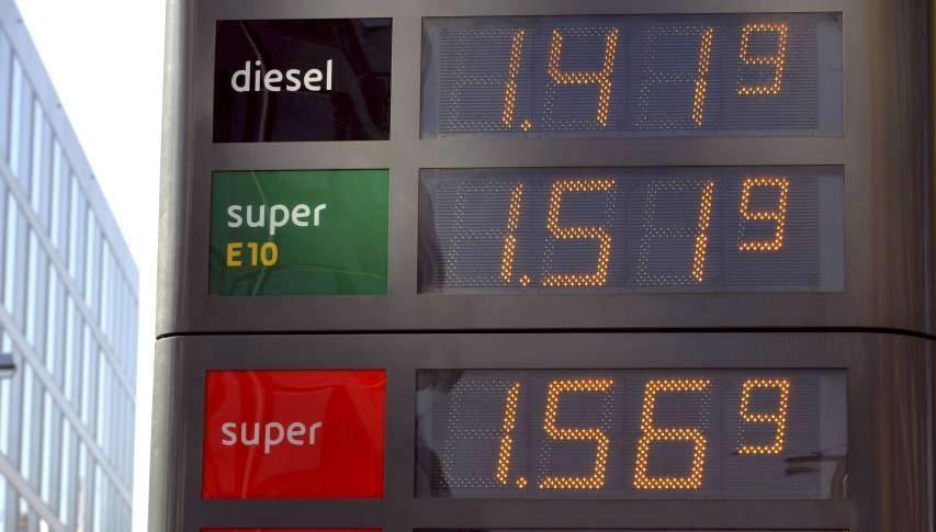 El Gobierno subirá los impuestos a los carburantes y creará un impuesto por el uso del coche 1