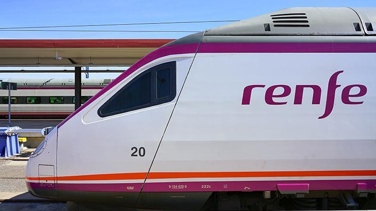 ¿Cuáles son los requisitos para obtener el abono de Renfe gratuito desde el 24 de agosto? 1