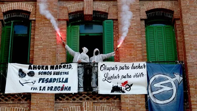 La regulación actual perjudica a propietarios y beneficia a okupas según dos jueces del TC 1