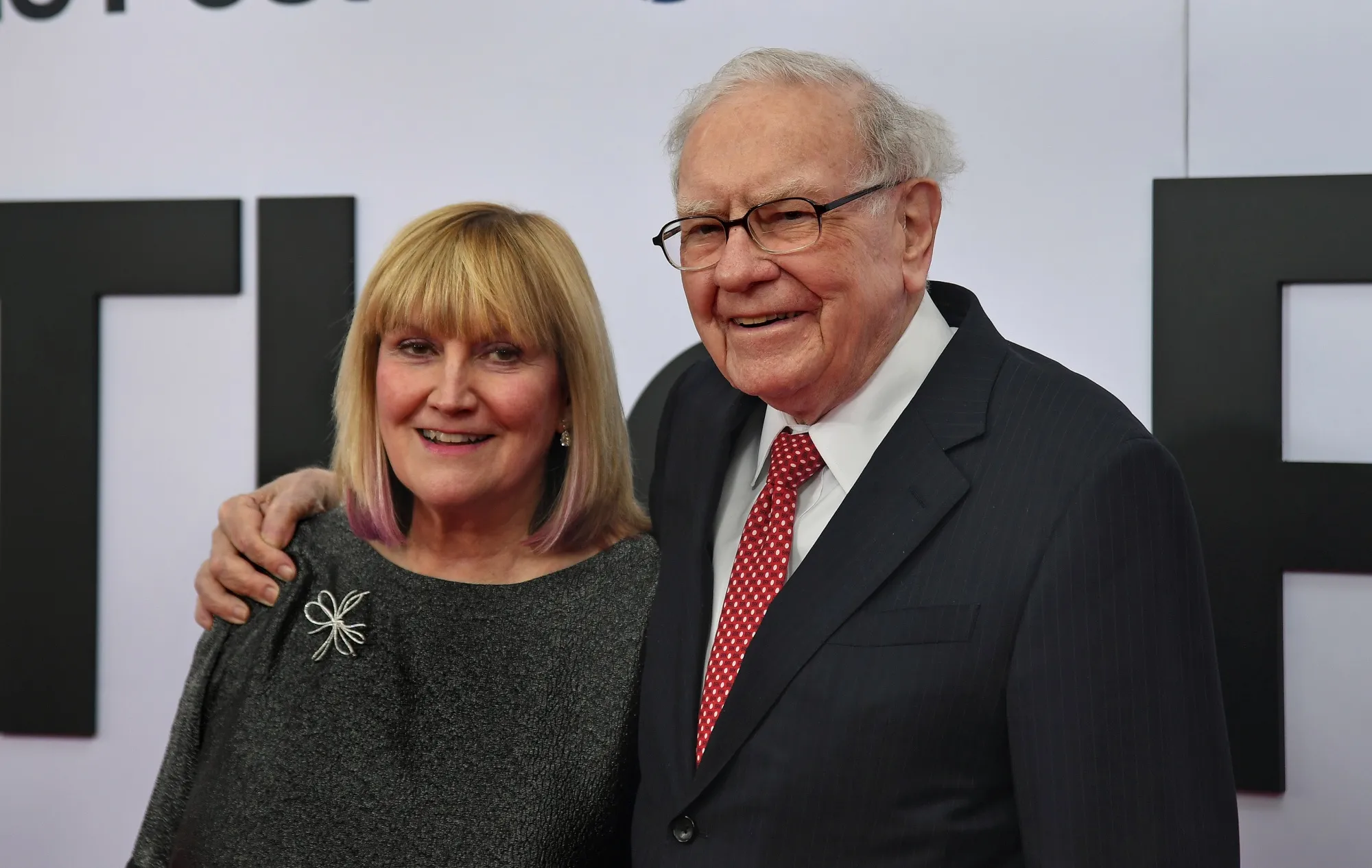 La hija de Warren Buffet le pidió dinero para reformar su cocina y él la envió al banco. 1