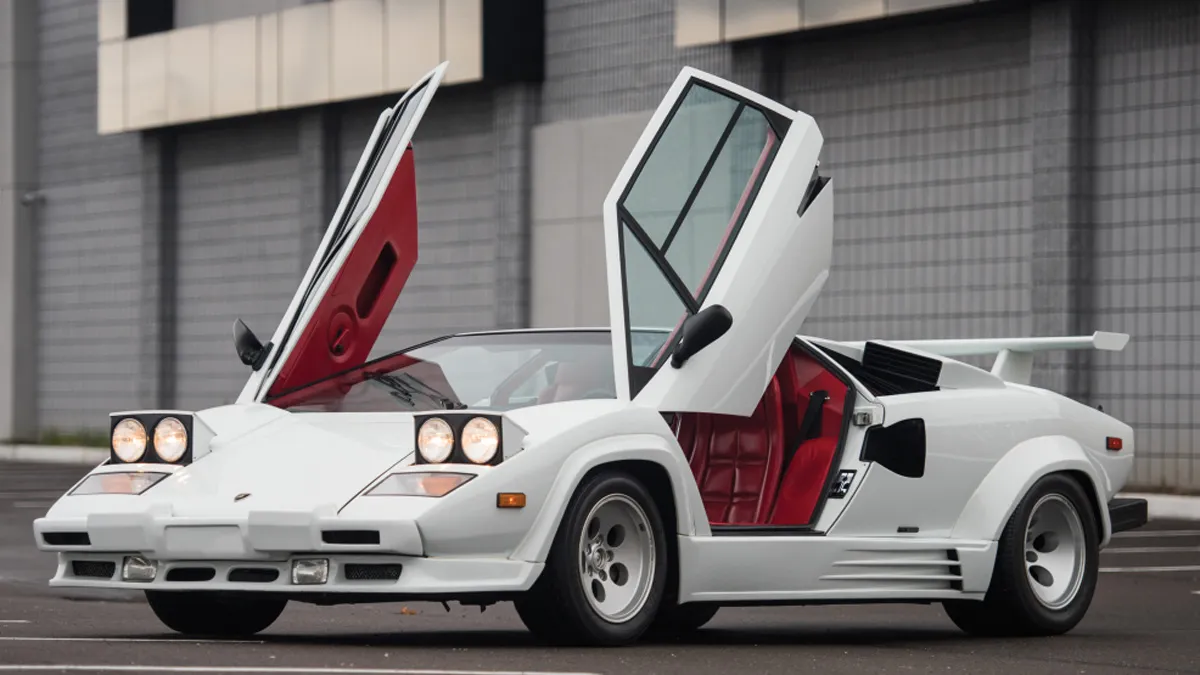 Éxitos nacidos de la venganza: Lamborghini 1