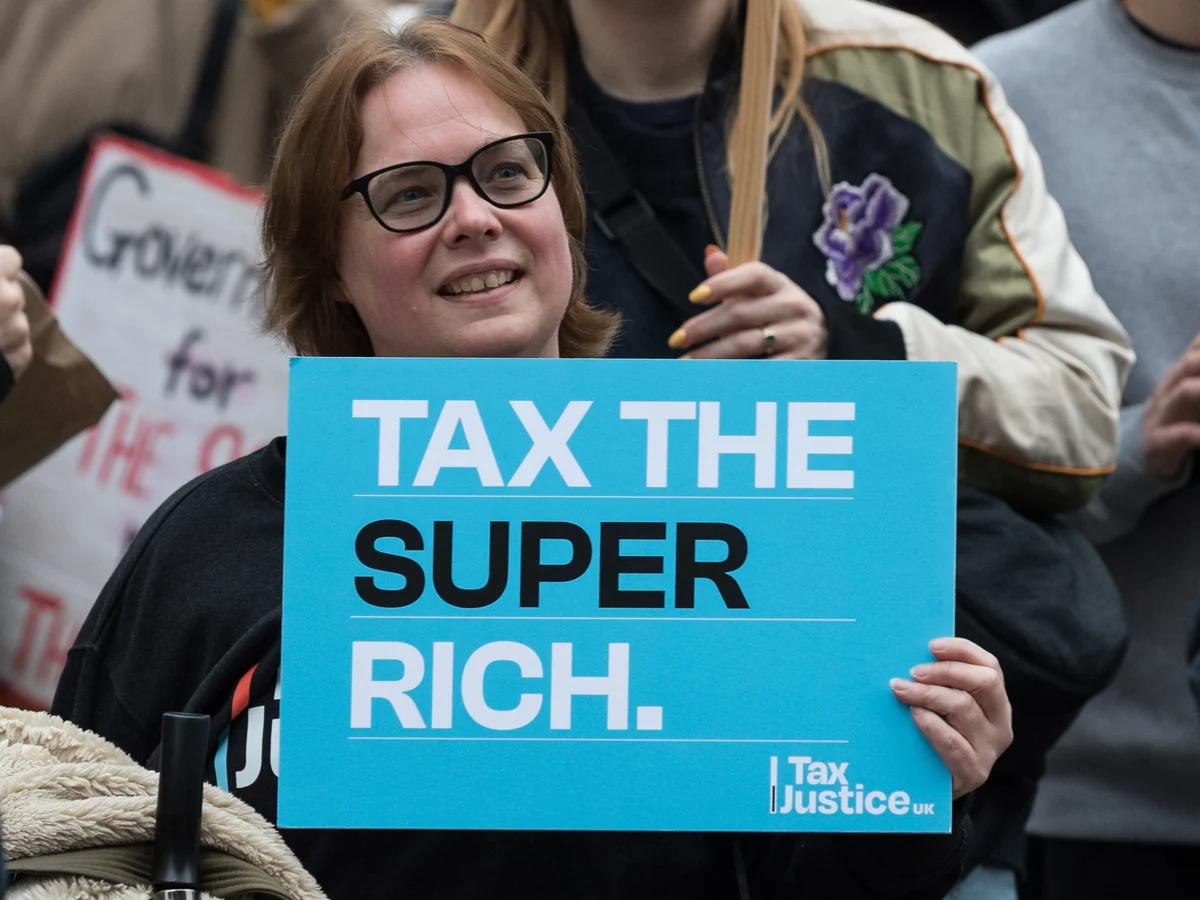 En California querían "Tax the super rich" y se han quedado sin "Super rich" 1